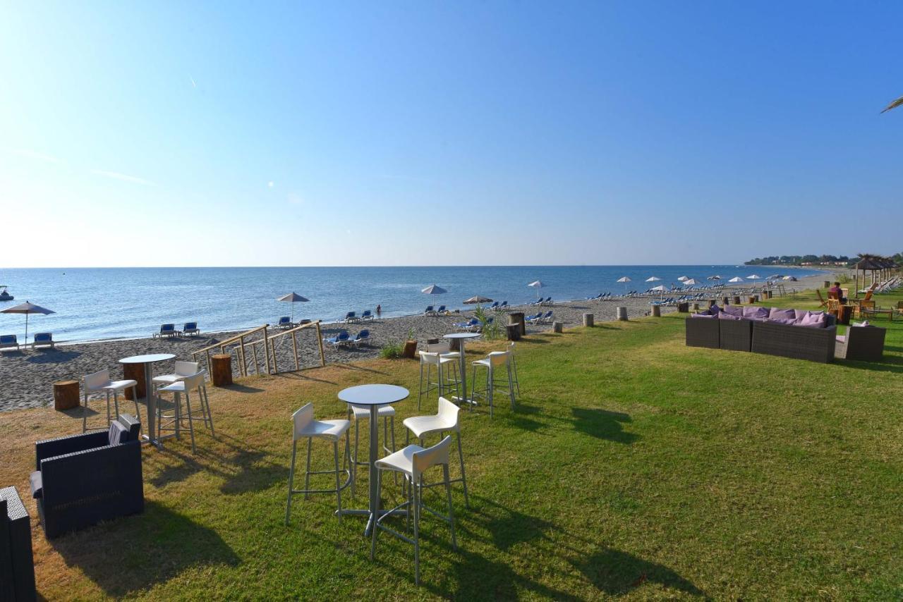 Hotel & Restaurant San Pellegrino Folelli Exterior photo