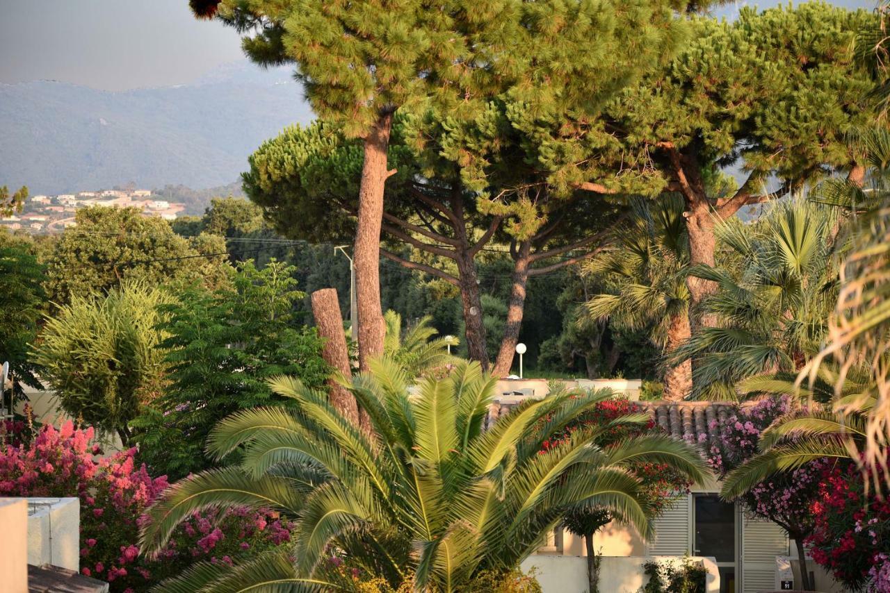 Hotel & Restaurant San Pellegrino Folelli Exterior photo